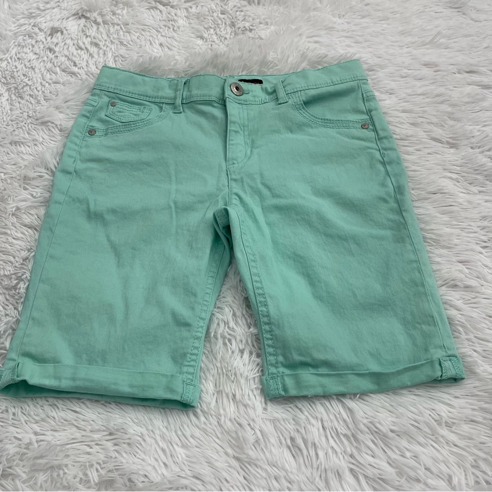JORDACHE BERMUDA SHORTS GIRLS SIZE 16, VERY GOOD CONDITION, PREOWNED